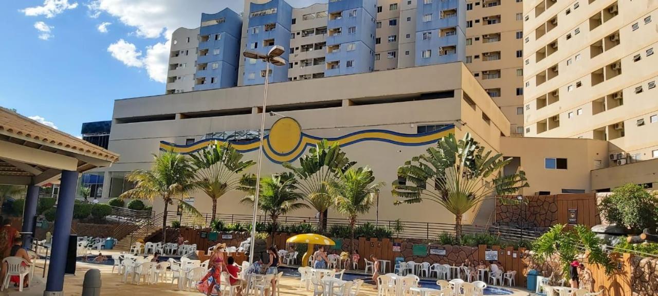 Apartamento Golden Dolphin Maior Em Go Caldas Novas